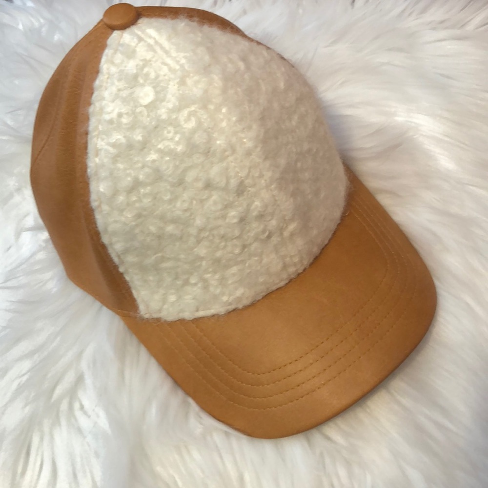 NWOT Imitation Leather Hat w/Faux fur Front
